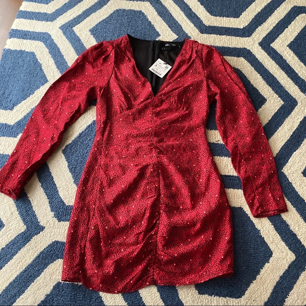 ❤️ ZARA RED BLACK ANIMAL PRINT LING SLEEVE FIT & FLARE MINI DRESS! - Picture 7 of 12